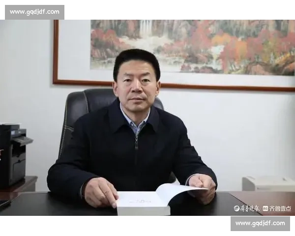 老将坚守赛场初心用经验与担当书写时代价值延续拼搏精神引领新生力量