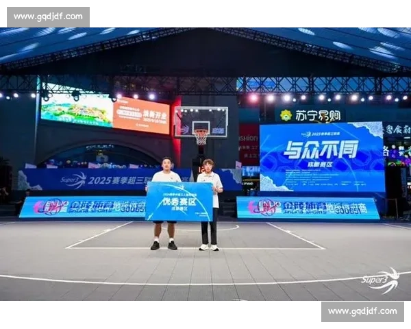 以比赛场地为核心打造赛事氛围提升活动体验和观众互动的全新模式