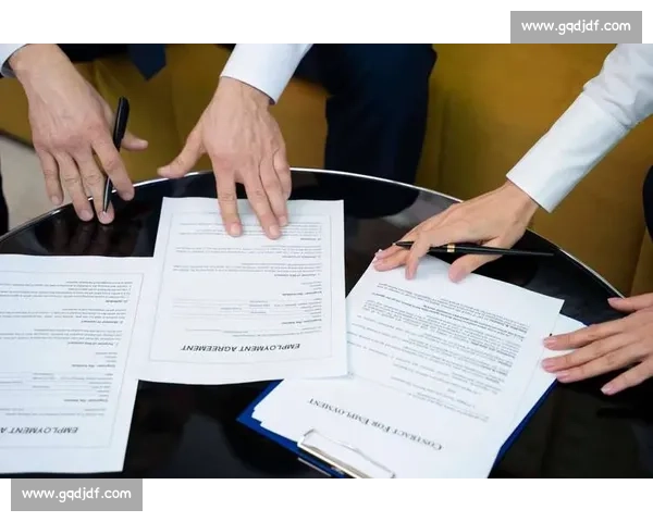 企业合同管理中违约责任条款的制定与风险防控策略探索